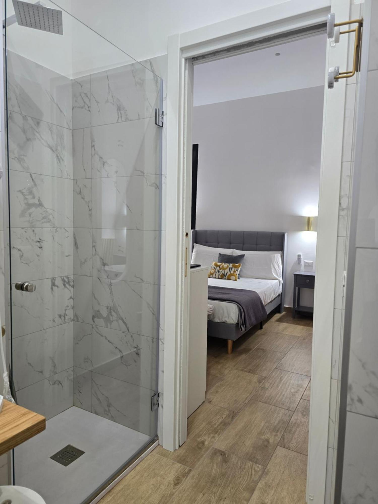 Ventre Luxury * Napels